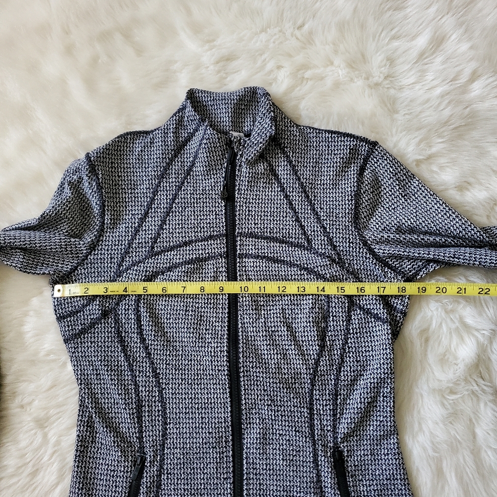 Lululemon Define Jacket In Teeny Tooth White And Black Size 10 - Picture 14 of 14